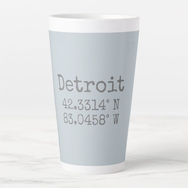 Taza De Café Latte Detroit Latitude Longitud (Anverso)