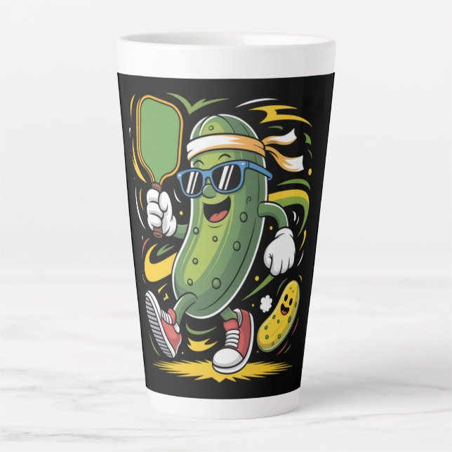 Taza De Café Latte Dill pickle jugando pickleball (Anverso)