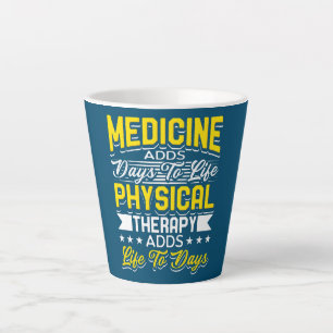 Taza De Café Latte Diseño de terapia física para terapeuta añade vida