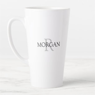 Taza De Café Latte Diseño Simple de Monograma y Nombre en Texto Negro