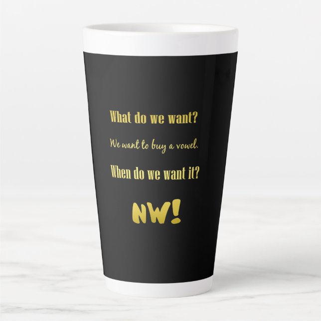 Taza De Café Latte Divertido Compra una Vocal — ¡Ahora! (Anverso)