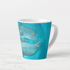 Taza De Café Latte Dos delfines jugando salvajes y libres en el océan