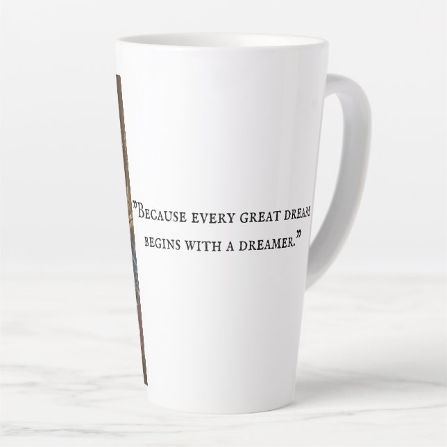 Taza De Café Latte Dreamer Annie Mug (Ángulo derecho)