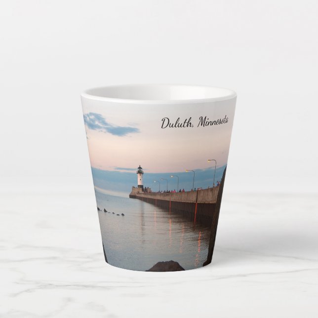 Taza De Café Latte Duluth North Pier Light lata mug (Anverso)