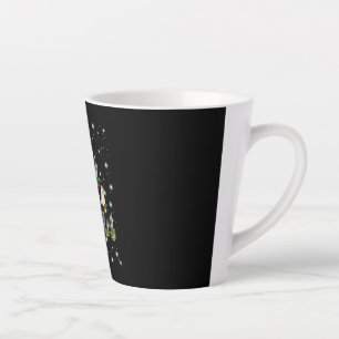 Taza De Café Latte El Husky Árbol De Navidad Cubierto De Lámparas