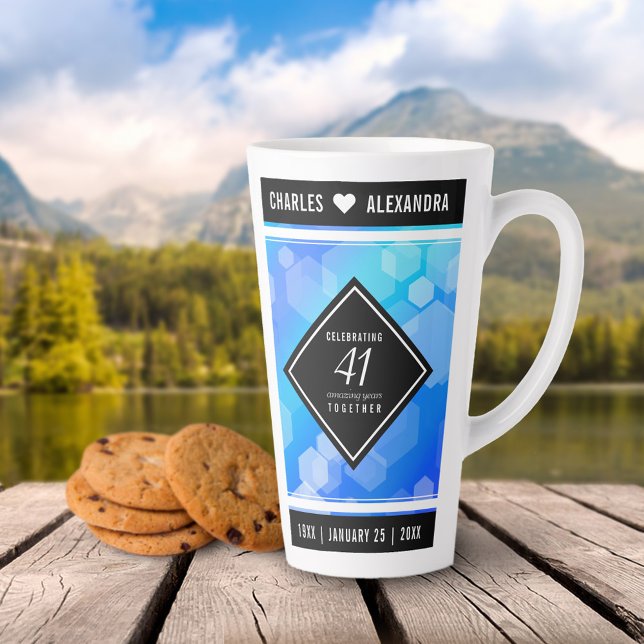 Taza De Café Latte Elegante 41° Aniversario del Boda de Topaz Azul (Elegant 41st Blue Topaz Wedding Anniversary Tall Latte Mug Cover Photo.)