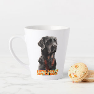 Taza De Café Latte Elegante arte Mascota realista de perro negro