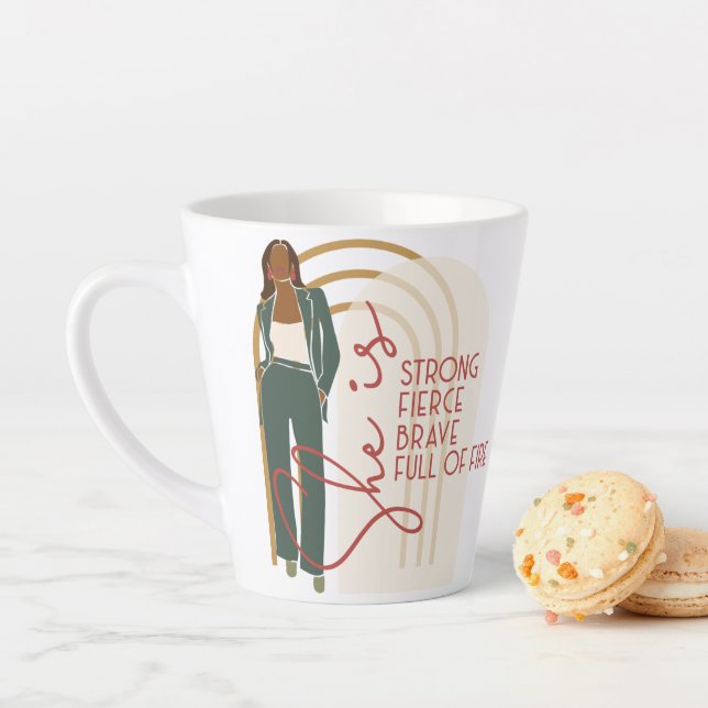 Taza De Café Latte Ella Es Fierce Latte Mug (In situ)
