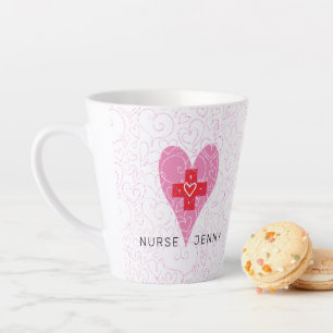 Taza De Café Latte Enfermera de corazón rosado rojo personalizada