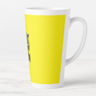 Taza De Café Latte Enriquecerse o Morir Intentándolo — Tipografía de