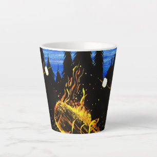 Taza De Café Latte Escena acogedora de puesta de sol junto a la fogat