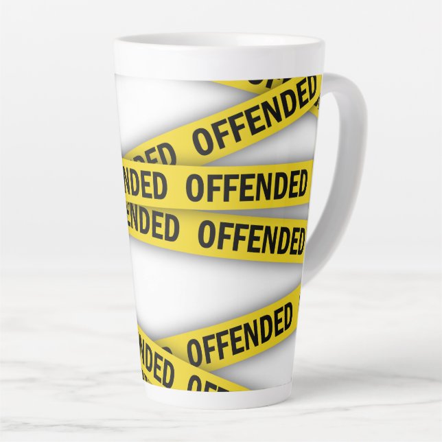 Taza De Café Latte Estoy ofendido por la cinta policial que no cruza (Ángulo derecho)