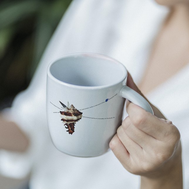 Taza De Café Latte Extraña mariposa en el poema de la concha de Murex (Subido por el creador)