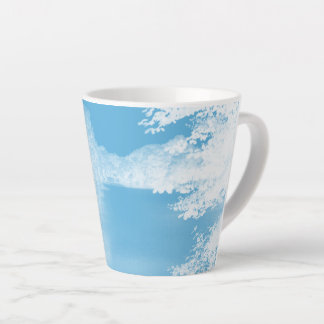 Taza De Café Latte Fantasía azul y blanca del río de invierno