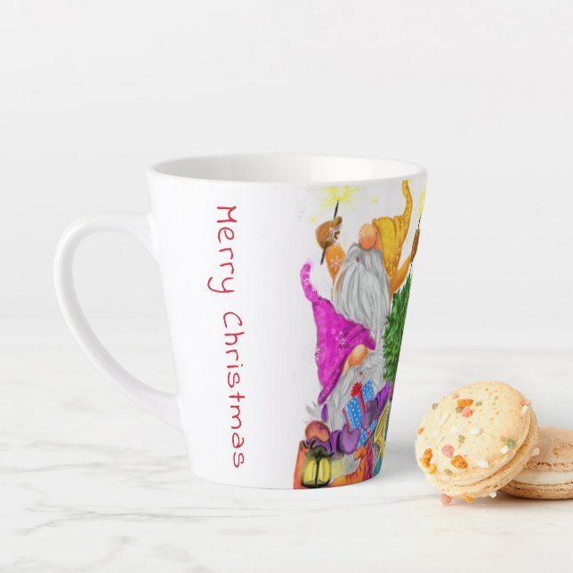 Taza De Café Latte Felices Gnomes Navidades Latte Mug (In situ)