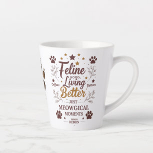 Taza De Café Latte Feline Good, Living Better - Momento Meowgical