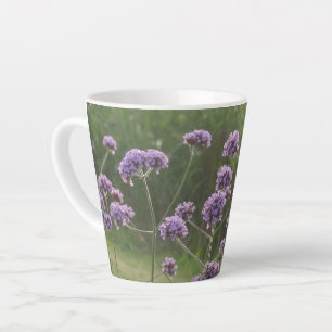Taza De Café Latte Flores de verano moradas silvestres latte mug