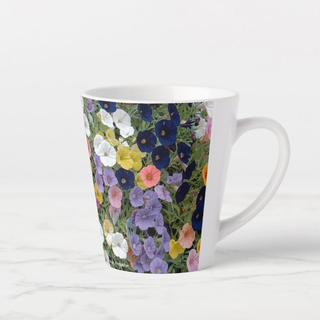Taza De Café Latte Flores del Pórtico 2026 (Derecha)