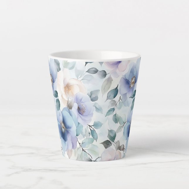 Taza De Café Latte Flores románticas bonitas lavanda púrpura blanco   (Anverso)