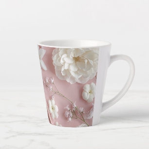 Taza De Café Latte Flores rosadas y blancas y mariposas