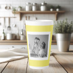 Taza De Café Latte Foto familiar moderna Yellow Simple Lovely Gift<br><div class="desc">Foto familiar moderna Yellow Simple Lovely Gift</div>