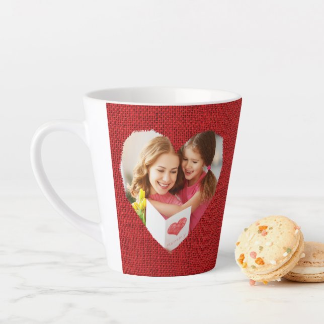 Taza De Café Latte Foto Rustic Burlap Red Heart Mom (In situ)