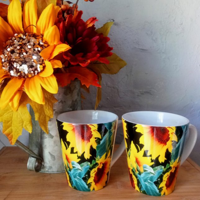 Taza De Café Latte Girasol amarillo en negro latte mug (Subido por el creador)