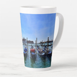 Taza De Café Latte Góndolas de Venecia Cielo Azul