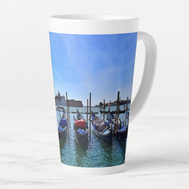 Taza De Café Latte Góndolas de Venecia Cielo Azul (Ángulo derecho)