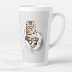 Taza De Café Latte Gracioso Gato Gris recorriendo la ilusión de papel