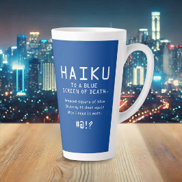 Taza De Café Latte Gracioso Haiku a la pantalla azul de la muerte