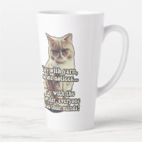 Gracioso meme de gatos enojados para los amantes d
