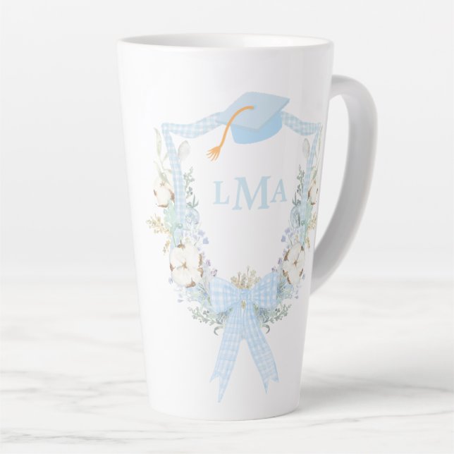 Taza De Café Latte Graduación en Monograma Preppy Southern Gingham (Ángulo derecho)