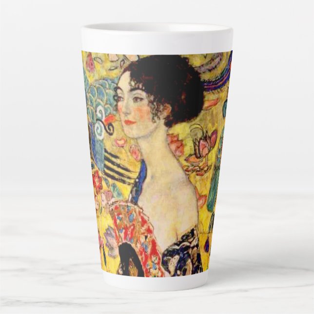 Taza De Café Latte Gustav Klimt Lady con ventilador (Anverso)