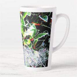 Taza De Café Latte heladas y telarañas holly y bayas para navidades
