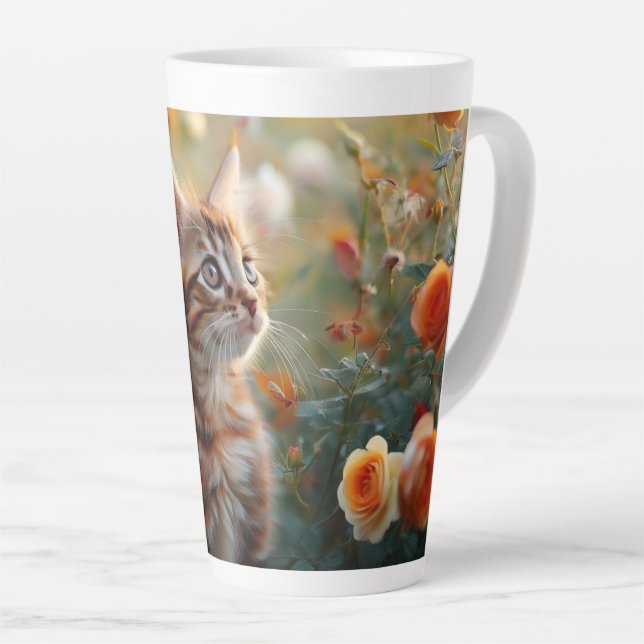 Taza De Café Latte Hermosa Flor Y Mug De Latte Kitten (Ángulo derecho)