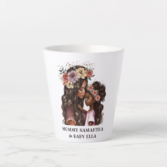 Taza De Café Latte Hermosa madre y hija negras (2) (Anverso)