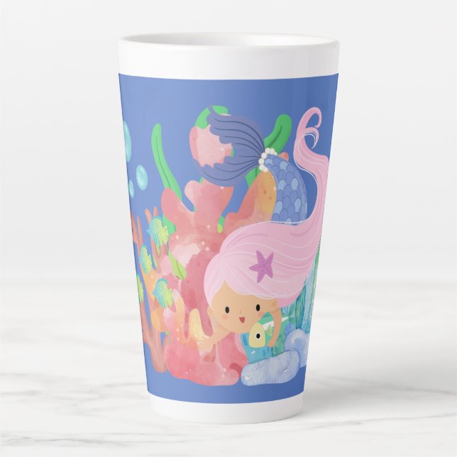 Taza De Café Latte Hermosa sirena de PINK jugando abrazando un pez (Anverso)