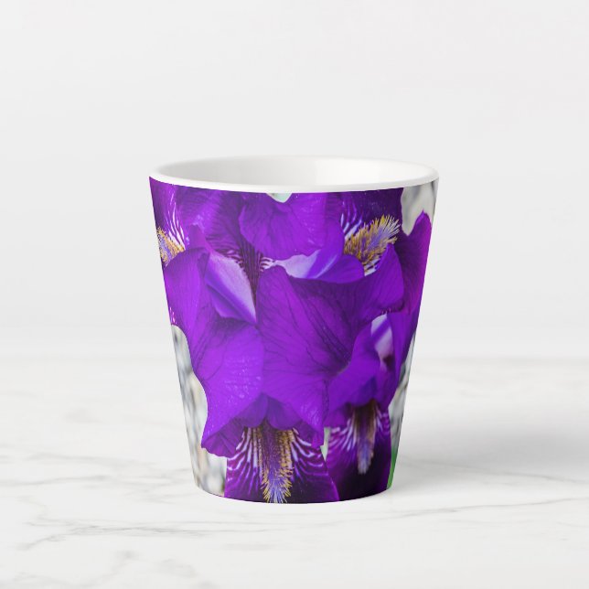 Taza De Café Latte Hermoso iris morado (Anverso)
