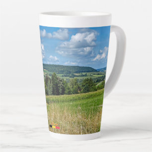 Taza De Café Latte Hermoso paisaje en Valonia, viaje