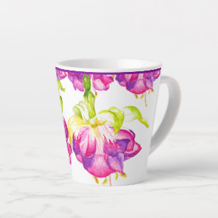 Taza De Café Latte Holi en una pequeña taza de latte