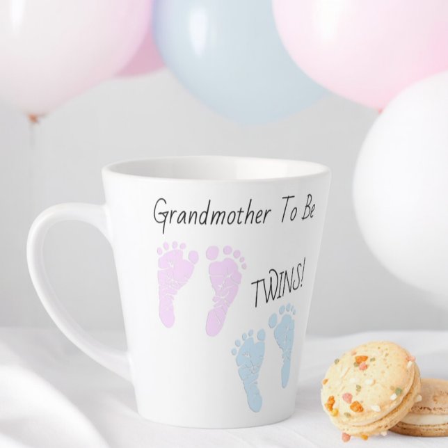 Taza De Café Latte Huellas de la abuela para ser mellizos Invitación (design on both sides of handle )
