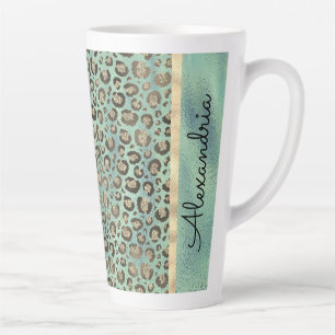 Taza De Café Latte Impresión Purpurinoso de leopardo sobre verde bri