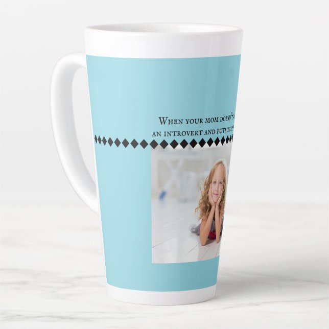 Taza De Café Latte Introvertido Meme Latte Mug (Ángulo izquierdo)