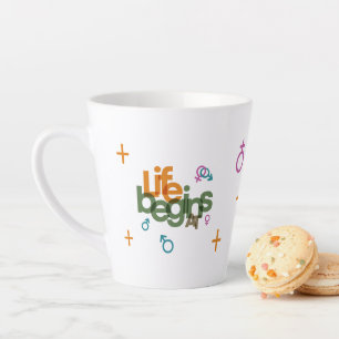 Taza De Café Latte La Vida Comienza En (Personalizar)   Latte Mug