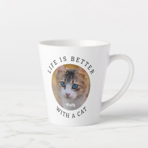 Taza De Café Latte La vida es mejor con una cita para un gato con una