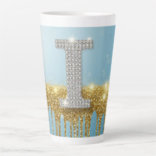 Taza De Café Latte Letra I de lujo en diamantes sobre fondo de purpur
