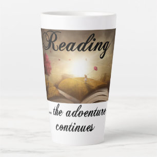 Taza De Café Latte Leyendo, la aventura continúa