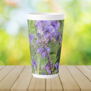 Taza De Café Latte Libélula Darner de Ojos Azules sobre Flores Purpúr