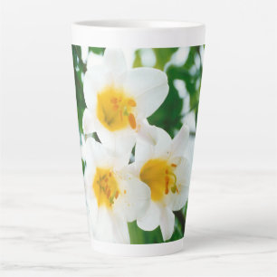 Taza De Café Latte Lilis blancas - Lilium candidum de flores de lirio